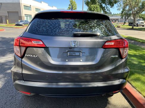 Used 2016 Honda HR-V LX image 5