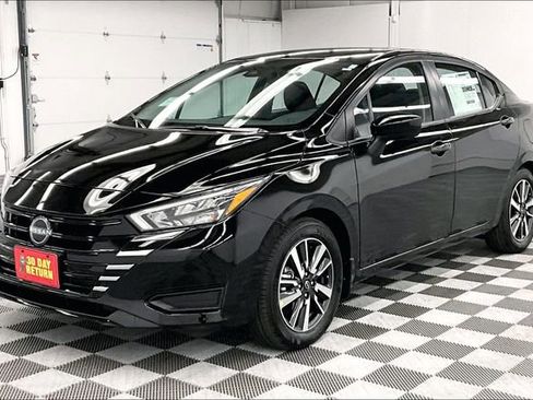 New 2025 Nissan Versa SV w/ Trunk Package image 3