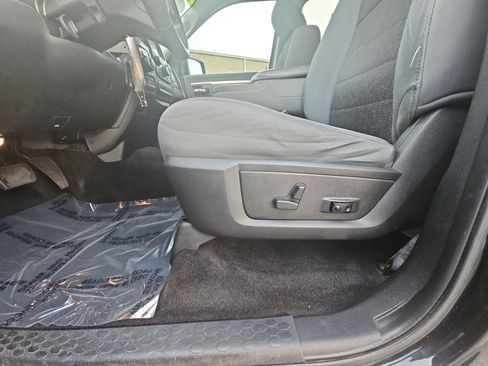 Used 2017 RAM 1500 Big Horn image 28