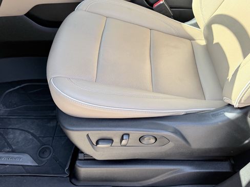 Used 2023 Chevrolet Tahoe Premier w/ Premium Package RWD image 24