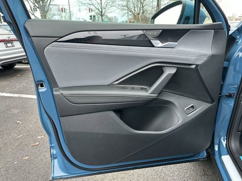 New 2026 Volkswagen Tiguan SE image 5