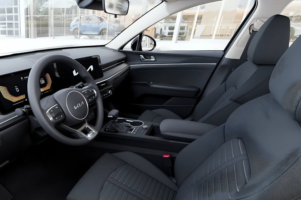 New 2026 Kia K5 LXS FWD image 30