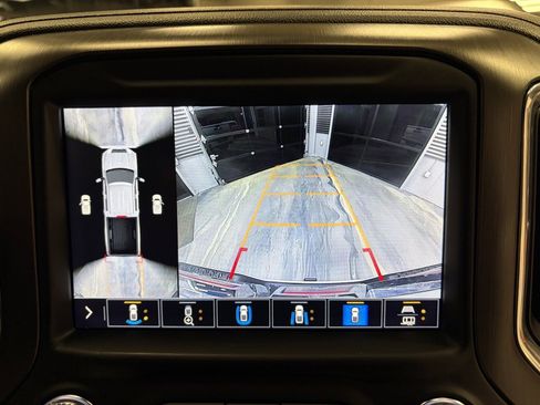 Used 2021 GMC Sierra 2500 AT4 w/ AT4 Premium Plus Package image 19