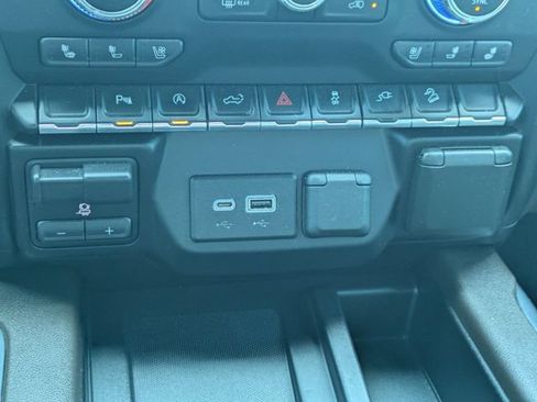 Used 2019 GMC Sierra 1500 SLT w/ SLT Premium Package AWD/4WD image 22