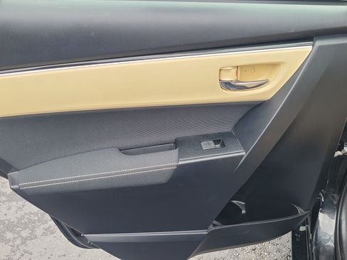 Used 2017 Toyota Corolla LE w/ Carpet Mat Package (TMS) image 10