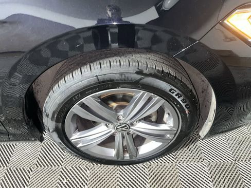 Used 2024 Volkswagen Jetta SE image 10