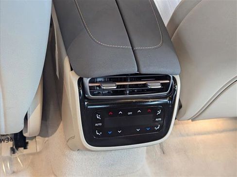 Used 2026 Mercedes-Benz EQS 450+ Sedan image 17