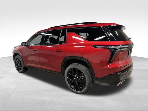 Used 2024 Chevrolet Traverse RS w/ LPO, Floor Liner Package AWD/4WD image 7