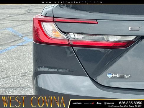 Used 2025 Toyota Camry LE FWD image 14