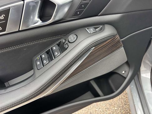 New 2026 BMW X5 xDrive50e w/ M Sport Package image 13