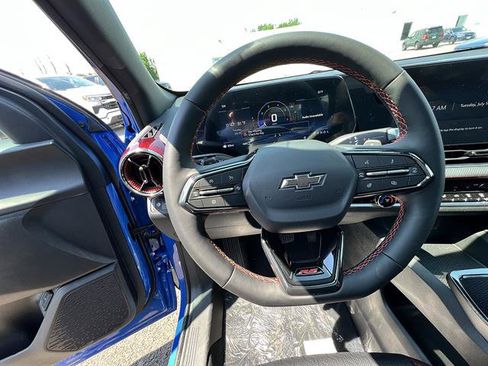 New 2027 Chevrolet Equinox RS AWD/4WD image 13