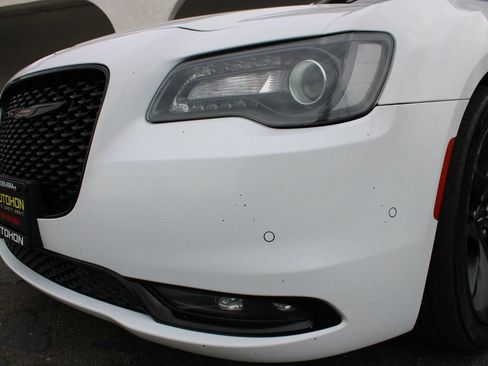 Used 2021 Chrysler 300 S RWD image 4