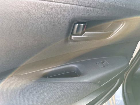 Used 2024 Toyota Corolla LE image 29