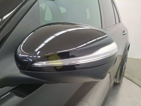 Used 2025 Mercedes-Benz GLE 350 4MATIC image 78