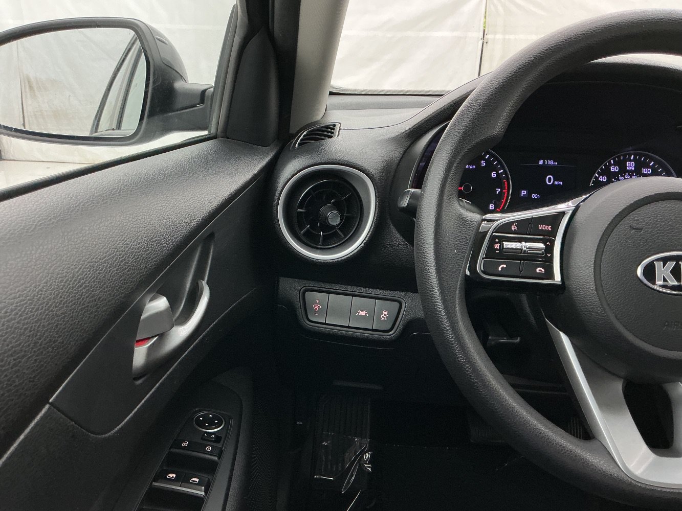 Used 2020 Kia Forte LXS FWD image 32