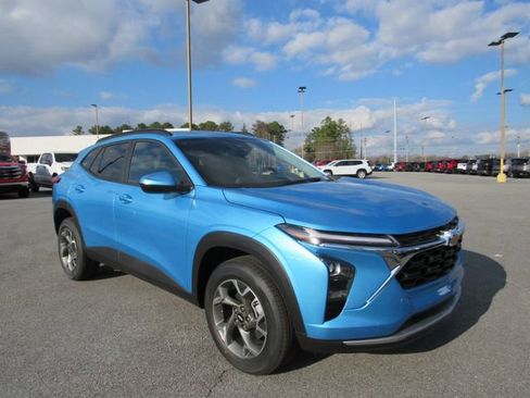 New 2026 Chevrolet Trax LT w/ LT Convenience Package image 1