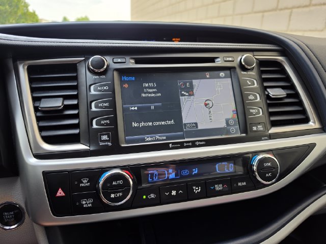 Used 2018 Toyota Highlander Limited AWD/4WD image 49