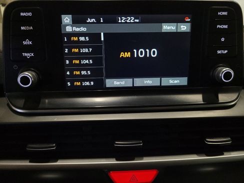 Used 2020 Kia Telluride LX AWD/4WD image 25