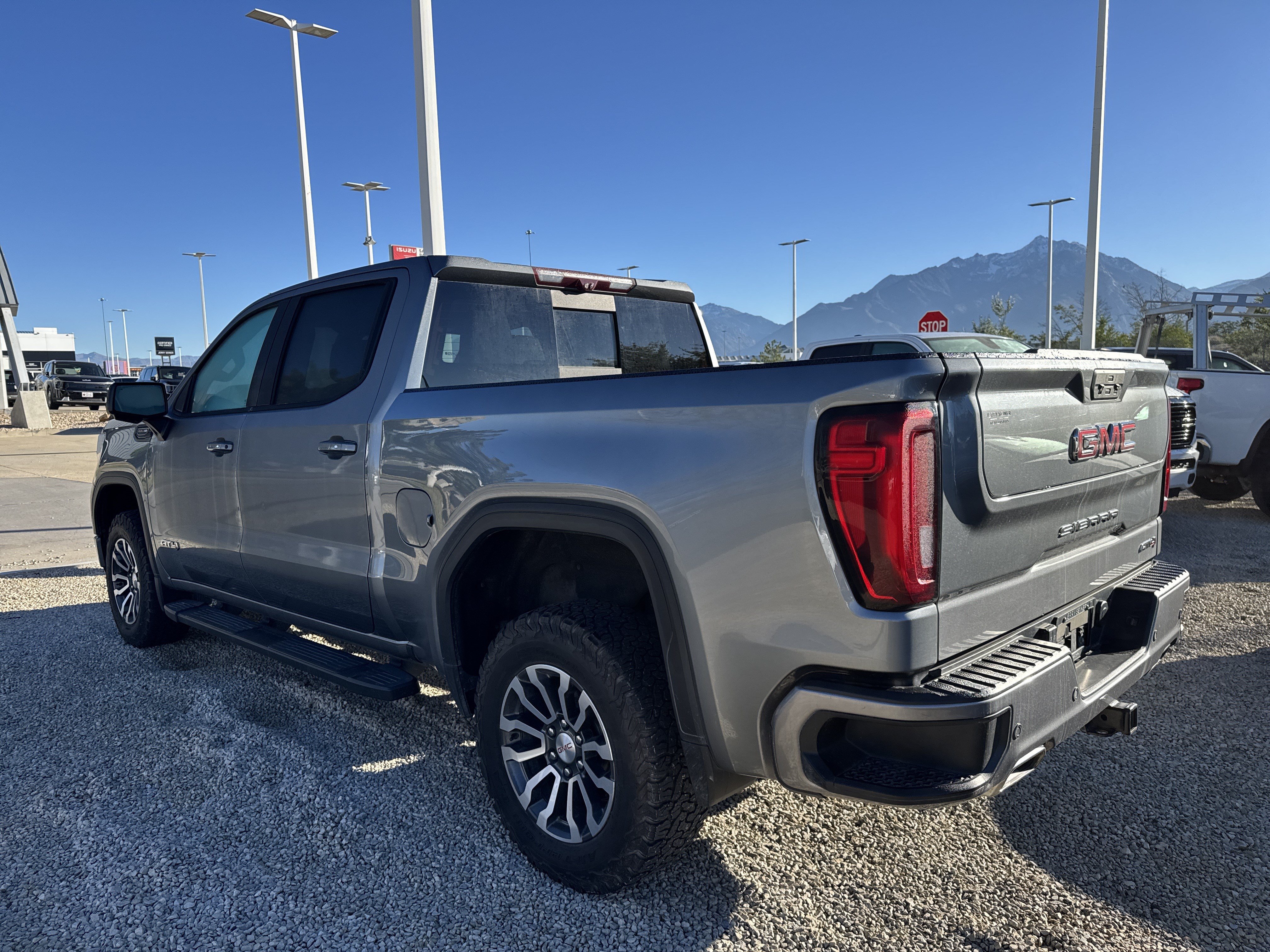 Used 2020 GMC Sierra 1500 AT4 w/ AT4 Premium Package AWD/4WD image 6