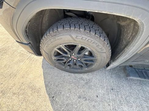 Used 2022 GMC Sierra 1500 Elevation w/ Preferred Package AWD/4WD image 28