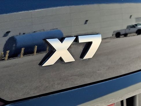 Used 2021 BMW X7 M50i w/ Cold Weather Package image 31