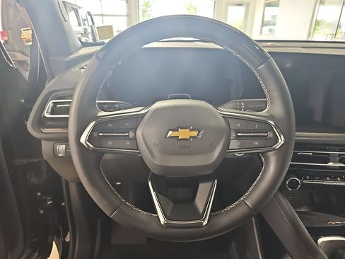 Used 2025 Chevrolet Traverse High Country AWD/4WD image 26