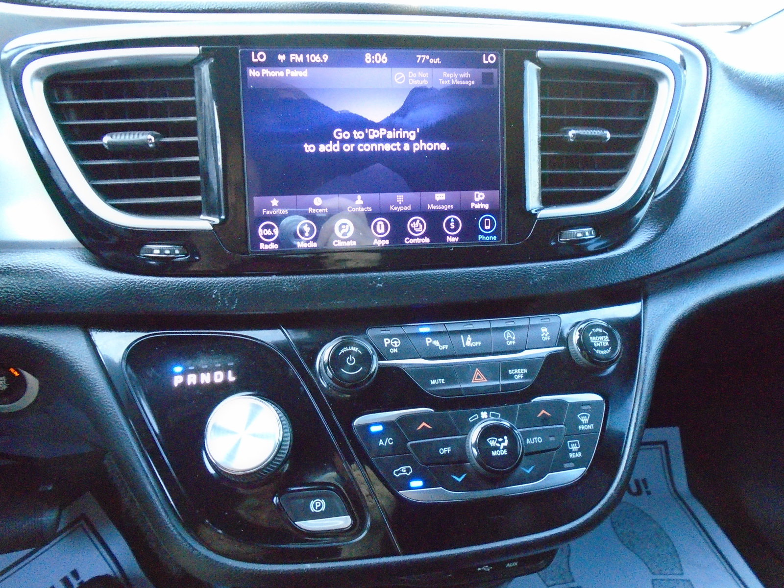 Used 2018 Chrysler Pacifica Touring-L w/ Advanced Safetytec Group FWD image 18