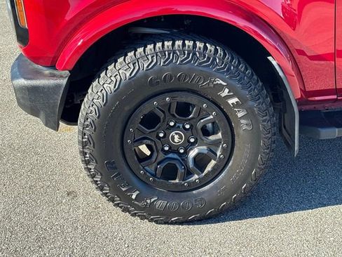 Used 2021 Ford Bronco Outer Banks image 11