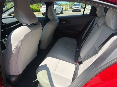 Used 2024 Toyota Prius XLE FWD image 8