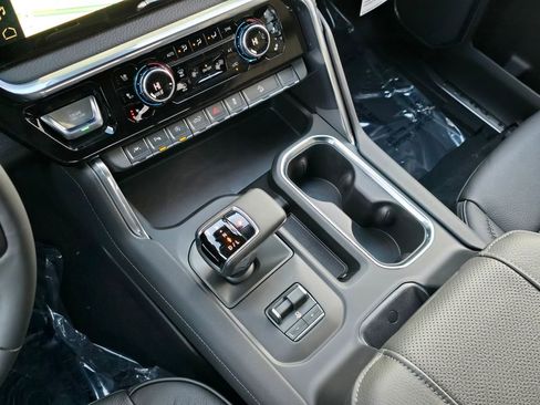 New 2026 GMC Sierra 1500 Denali AWD/4WD image 24
