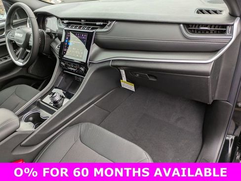 New 2025 Jeep Grand Cherokee Laredo w/ Luxury Tech Group I image 28