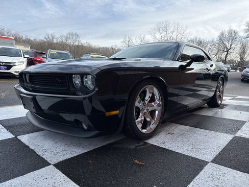 Used 2013 Dodge Challenger R/T Plus image 9