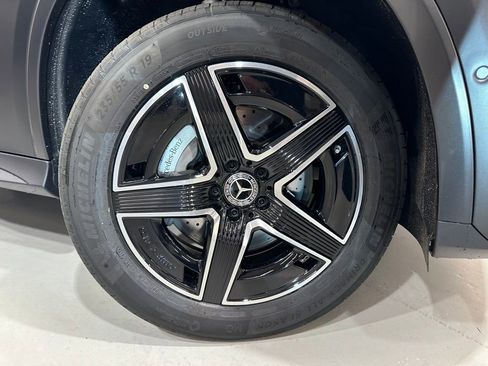 New 2026 Mercedes-Benz GLC 300 4MATIC image 9