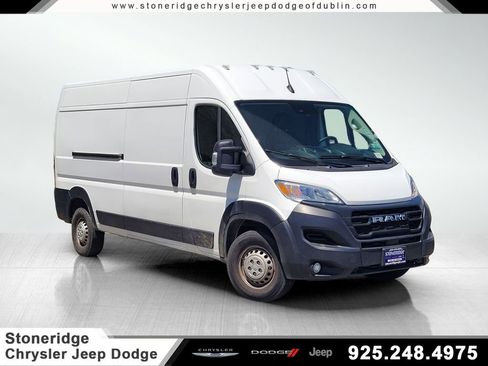 Used 2025 RAM ProMaster 2500 w/ Convenience Group FWD image 1