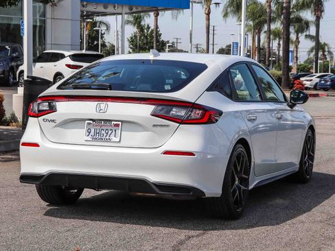 Certified 2024 Honda Civic Sport image 9