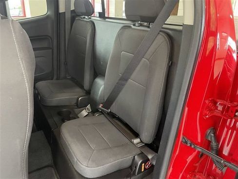 Used 2017 Chevrolet Colorado LT w/ LT Convenience Package AWD/4WD image 32