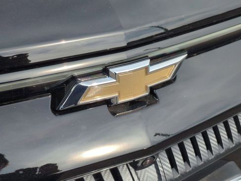 New 2026 Chevrolet Equinox EV LT image 29