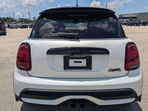 Used 2024 MINI Cooper S FWD image 6