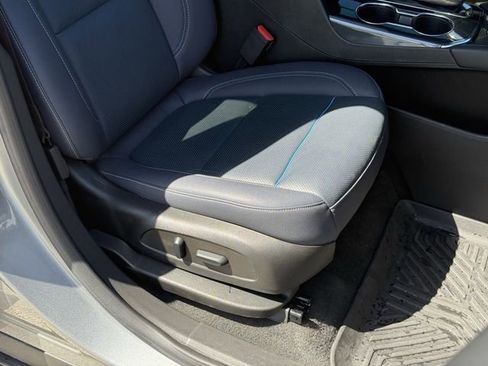 Used 2023 Chevrolet Blazer RS w/ Enhanced Convenience Package image 19