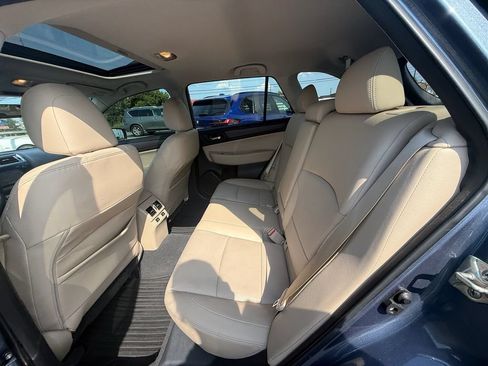 Used 2017 Subaru Outback 2.5i Limited AWD/4WD image 19