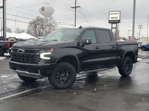 Used 2024 Chevrolet Silverado 1500 ZR2 image 28