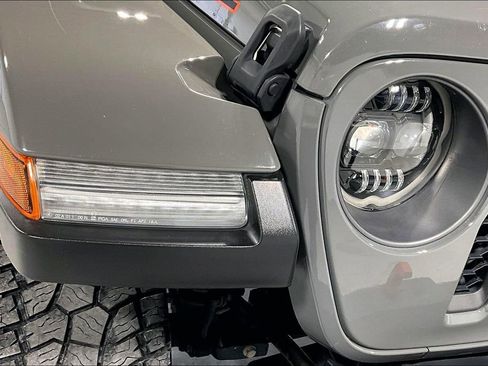 Used 2021 Jeep Gladiator Mojave image 38