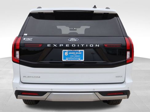 Certified 2025 Ford Expedition Max Platinum AWD/4WD image 5