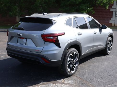 New 2026 Chevrolet Trax RS w/ Driver Confidence Package FWD image 26
