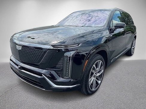 Certified 2026 Cadillac Vistiq Sport w/ LPO, Floor Liner Package AWD/4WD image 12