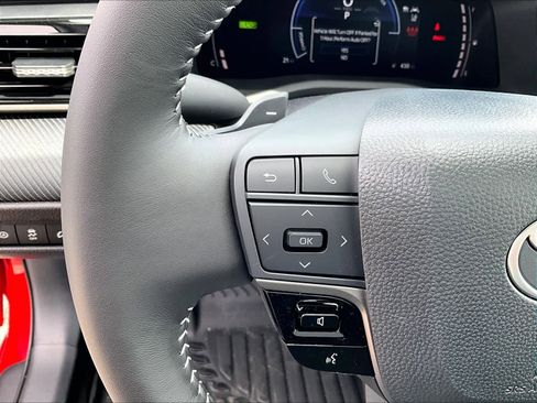 Used 2026 Toyota Camry SE w/ Convenience Package image 23