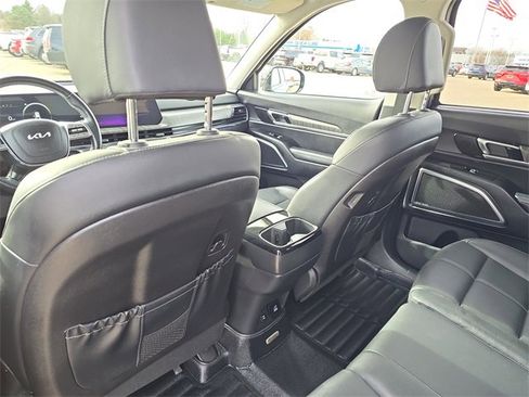 Used 2023 Kia Telluride AWD image 23