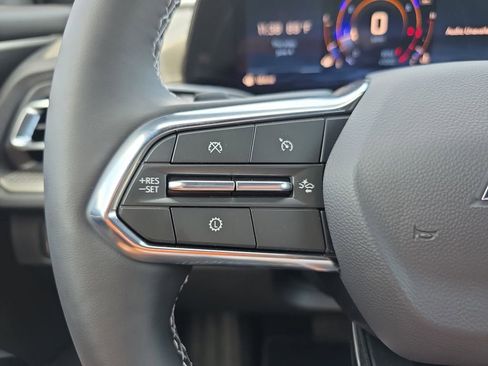 New 2026 Chevrolet Traverse LT w/ Midnight/Sport Edition FWD image 20