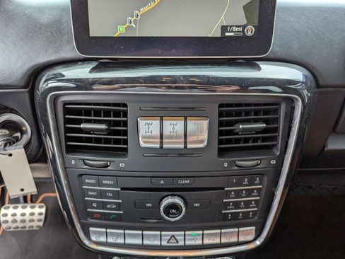 Used 2017 Mercedes-Benz G 63 AMG 4MATIC image 23