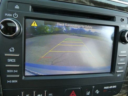 Used 2014 Buick Enclave Leather w/ Trailering Provision Package AWD/4WD image 17
